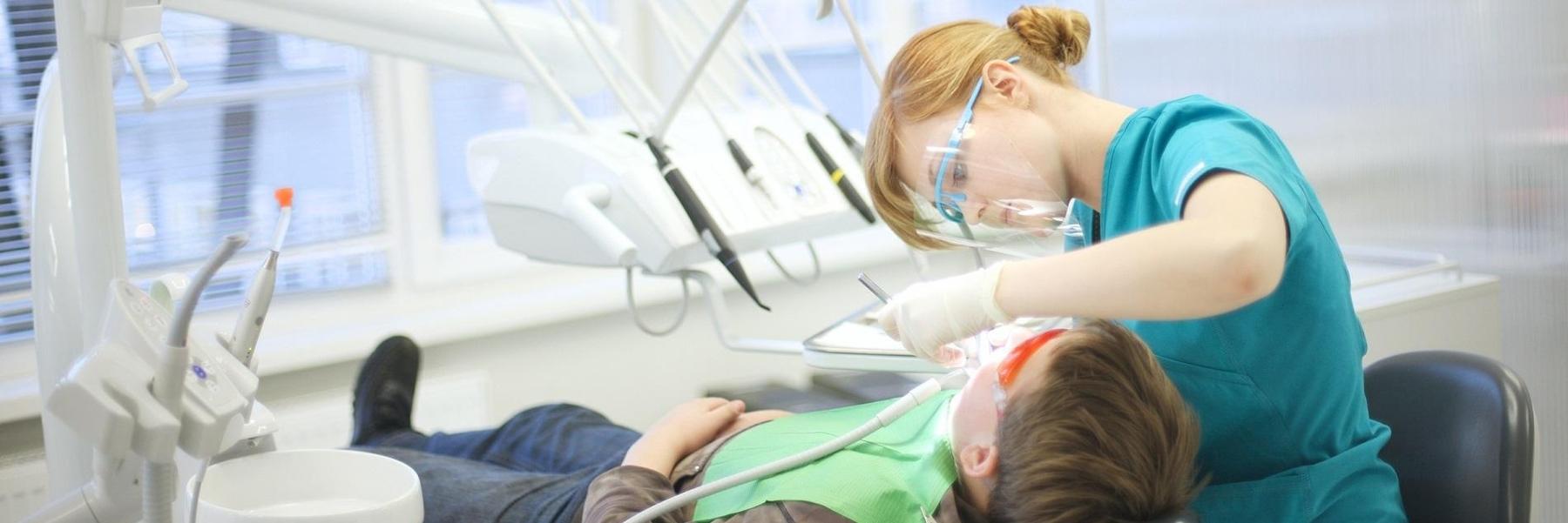 child during emergency dental exam in mona vale